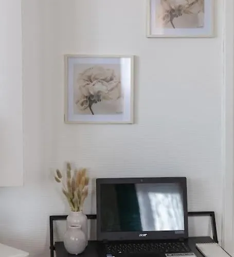 Le Versaillais Gare/chateau/wifi/netflix شقة